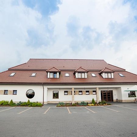 Gosciniec Nad Goplem Hotel Grodztwo Exterior photo